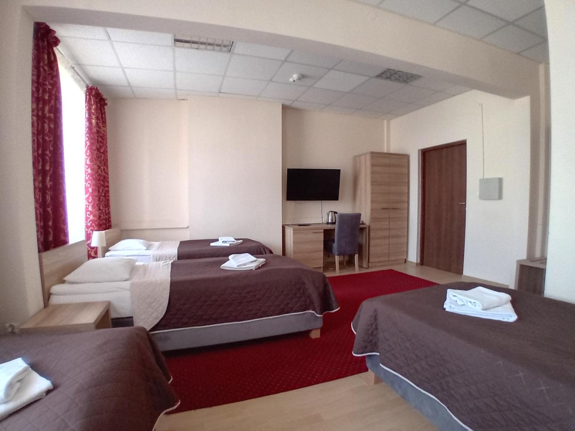 Bed and Breakfast Scsk Zurawia Warschau Exterior foto
